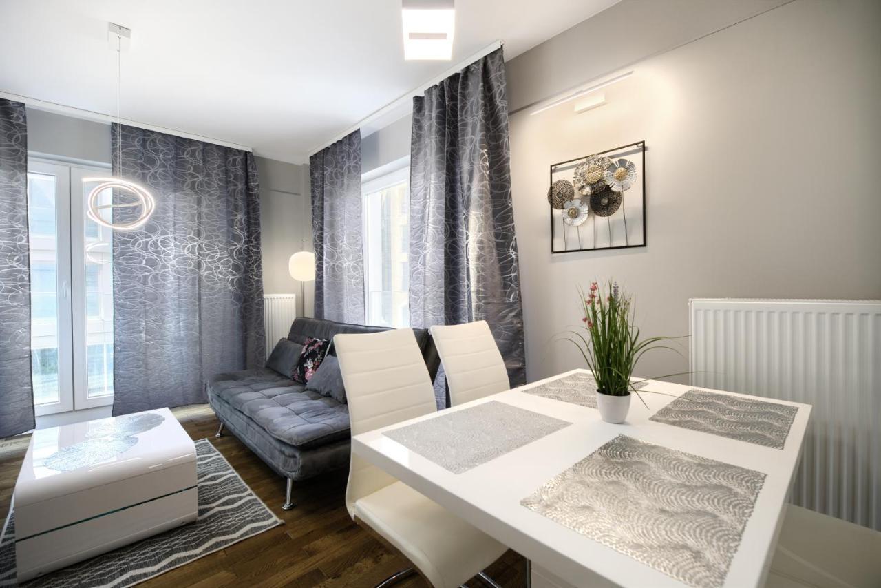Aboutartapartments - Twin Towers Wroclaw Dış mekan fotoğraf